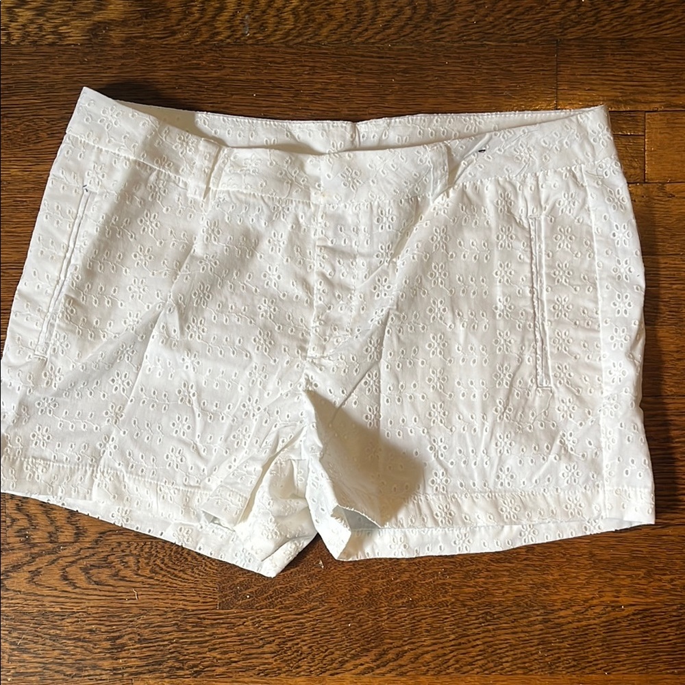 a.n.a White Bermuda Shorts with Textured Design